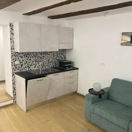 La Casa Dei Nuovi Mondagli アパート