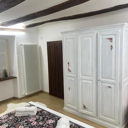 La Casa Dei Nuovi Mondagli
